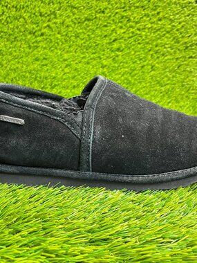 Bearpaw Maddox Mens Size 9 Black Casual Walking Suede Slip On Slippers Shoes